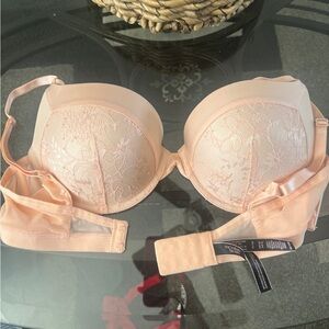 Victorias secret very sexy push up bra